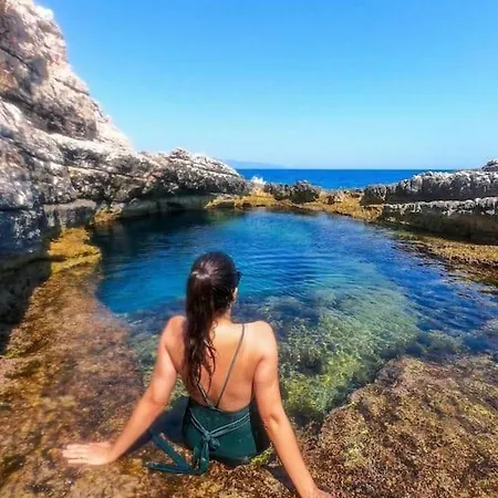 בית הארחה Orion פיניקה