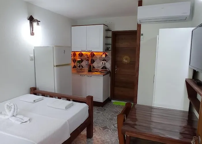 Πανσιόν Orion Finike